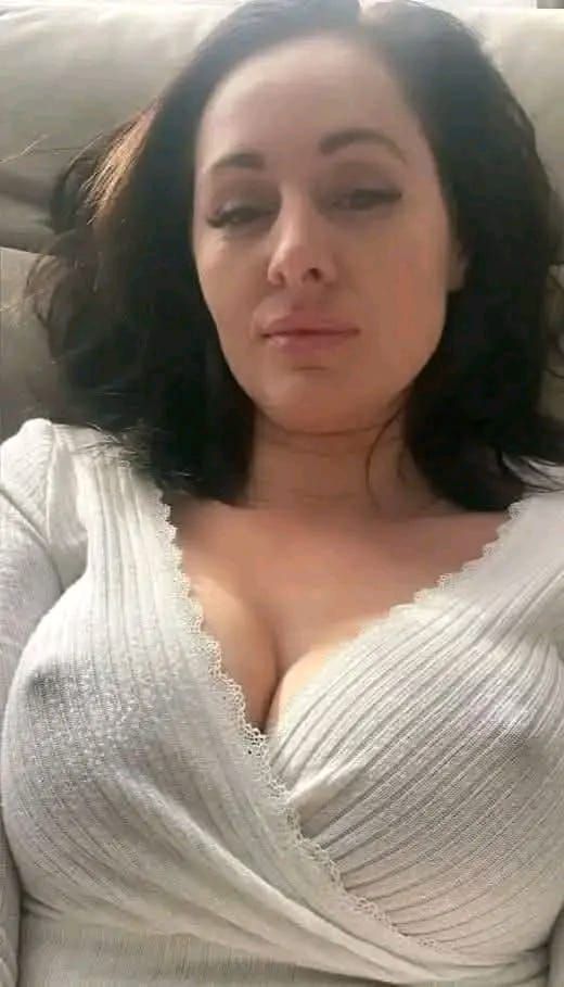Sabías que una mujer MAYOR se excita cuando le est…Ver más
